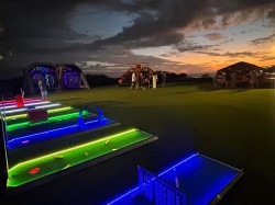 9 Hole Mini Golf (LED Lighting)